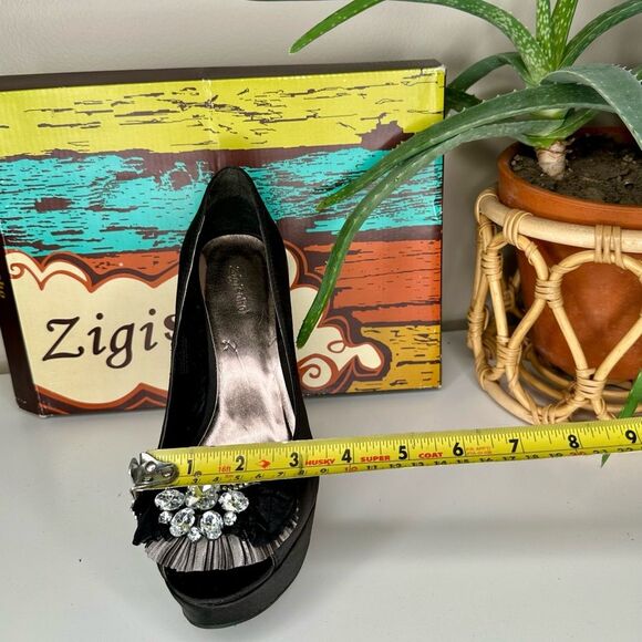 Zigi Soho Black Satin Peep-Toe Platform Heels Crystal Rosette Stiletto size 8 - Picture 12 of 12